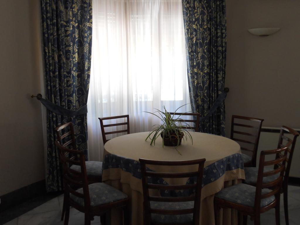 Hotel Paris Lanjaron Bagian luar foto